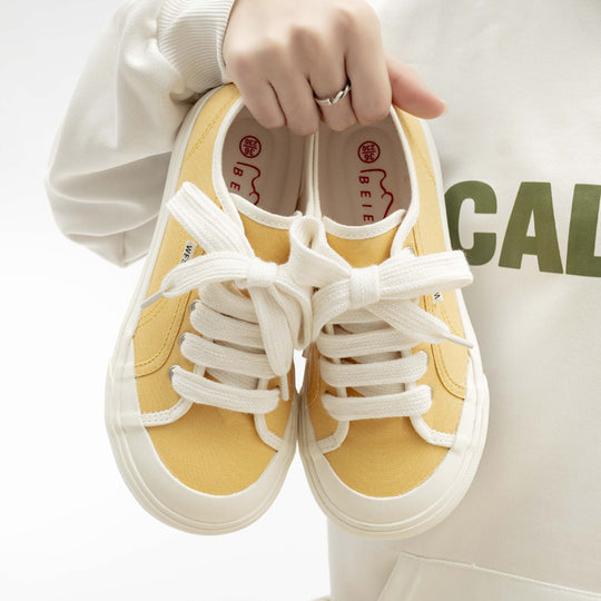 Damen Sneakers aus strapazierfähigem Canvas-Material mit rutschfester Gummisohle EB