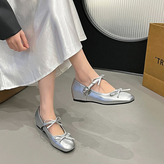 Damen Elegante Ballerinas mit modischem Riemen und Punkte-Design EB