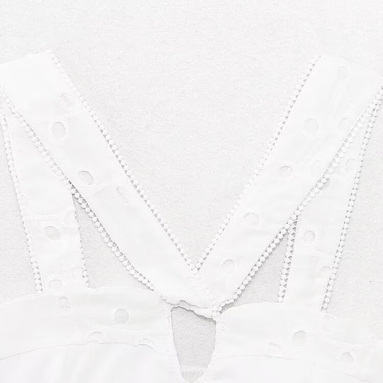 Damen Brokat-Crop-Top mit elegantem Ausschnitt und verzierten Trägern EB