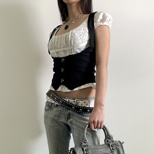 Damen Modisches Crop-Top mit eleganten Knopfdetails und tailliertem Schnitt EB