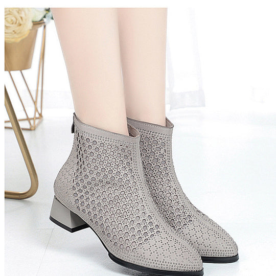 Damen Elegante Stiefeletten mit durchlässigem Netzdesign und stilvollem Blockabsatz EB