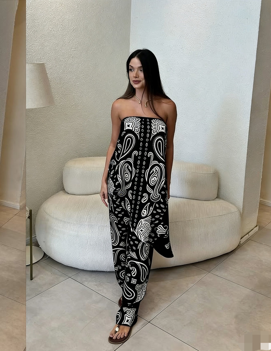 Damen lässiger Jumpsuit mit weitem Schnitt und stylischem Muster EB
