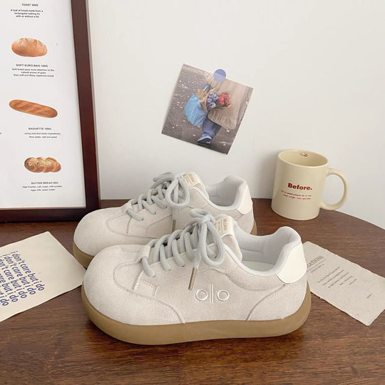 Damen Sneaker mit dicker, flexibler Sohle und atmungsaktivem Obermaterial EB