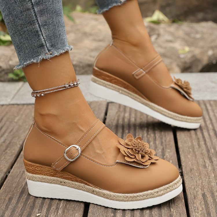 Damen Wedge-Sandaletten mit floralem Dekor und eleganter Schnalle EB