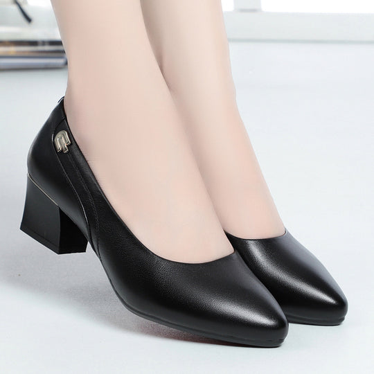 Damen Komfortable Pumps mit elegantem Blockabsatz und modischem Schmuckdetail EB