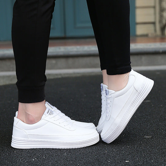 Damen Sportliche Sneakers mit flexiblem Obermaterial und rutschfester Sohle EB