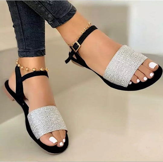 Damen nan flache Sandalette mit breiter Strassbandage und verstellbarem Knöchelriemen EB