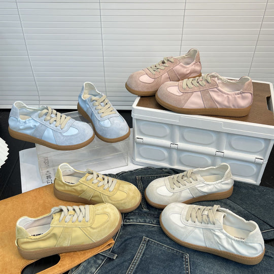 Damen Sportliche Sneakers mit elegantem Satin-Obermaterial EB
