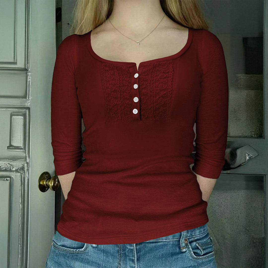Damen nan tailliertes Langarmshirt mit quadratischem Ausschnitt, Knopfleiste und feiner Spitzenblende EB