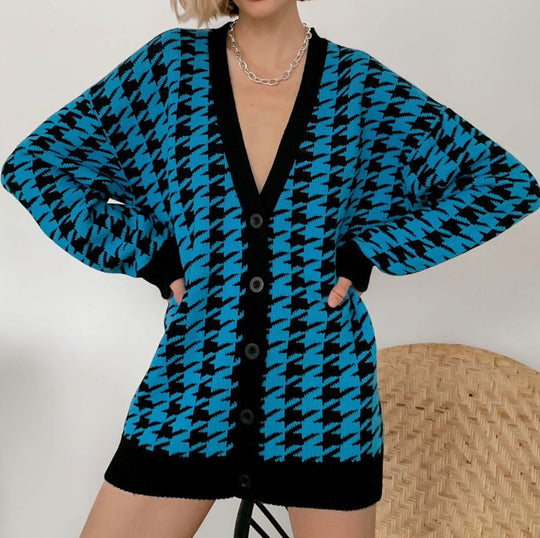 Damen Grobstrickpullover mit modernem Hahnentrittmuster und Knopfleiste EB