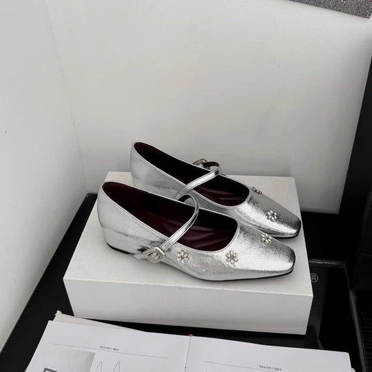 Damen modische Mary Jane Ballerinas mit eleganter Breite und verziertem Design EB
