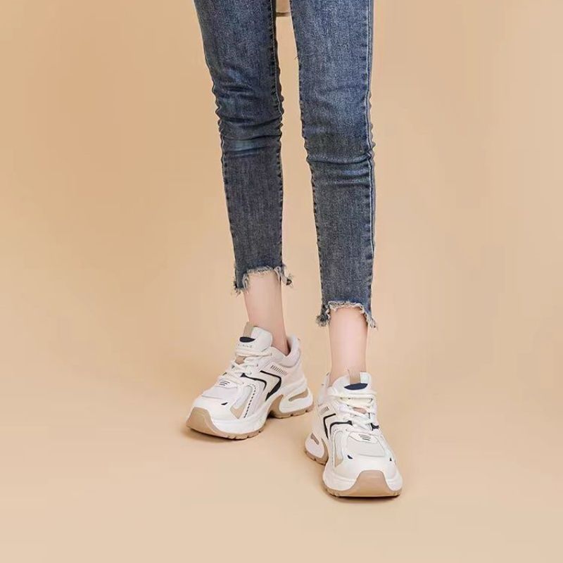 Damen modische Sneakers mit reflektierendem Obermaterial und innovativer Dämpfung EB