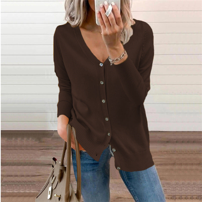 EB | Klassische und Stilvolle Strickjacke
