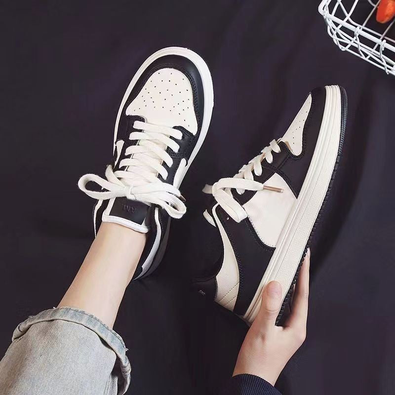 Damen Sneaker mit atmungsaktiver Oberfläche und rutschfester Gummisohle EB