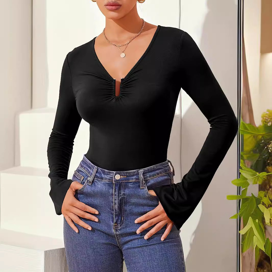 Damen nan tailliertes Langarmshirt mit gerafftem Schlitz-Ausschnitt und spitzem Zipfelsaum EB