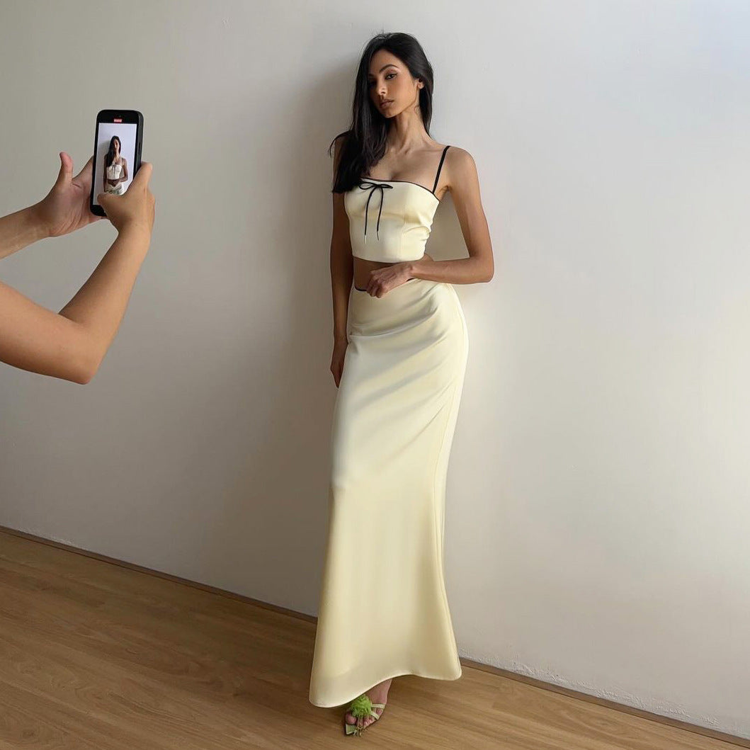 Damen Glamouröses Satin-Kleid mit Spitzendetails EB