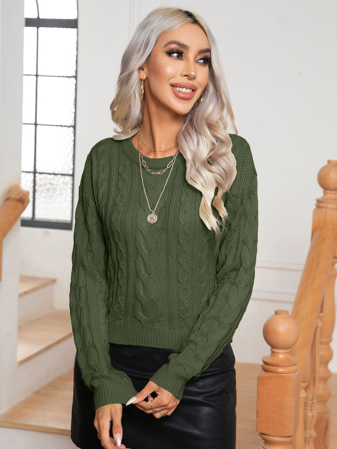Damen Strickpullover mit Zopfmuster und elastischem Bund EB