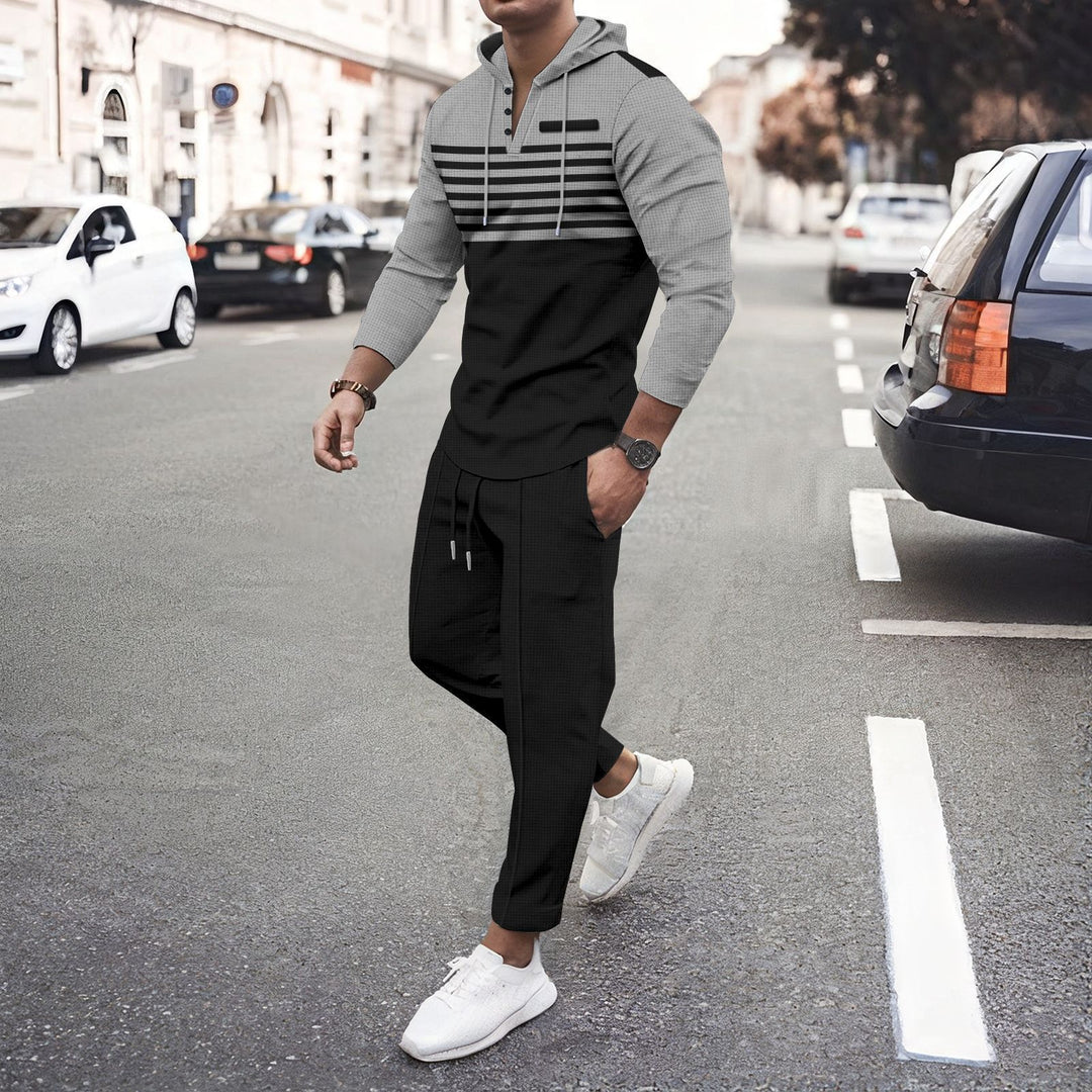 Herren nan urbanes Kapuzen-Henley Freizeitset mit Streifenpasse und gekürzter Joggerhose EB