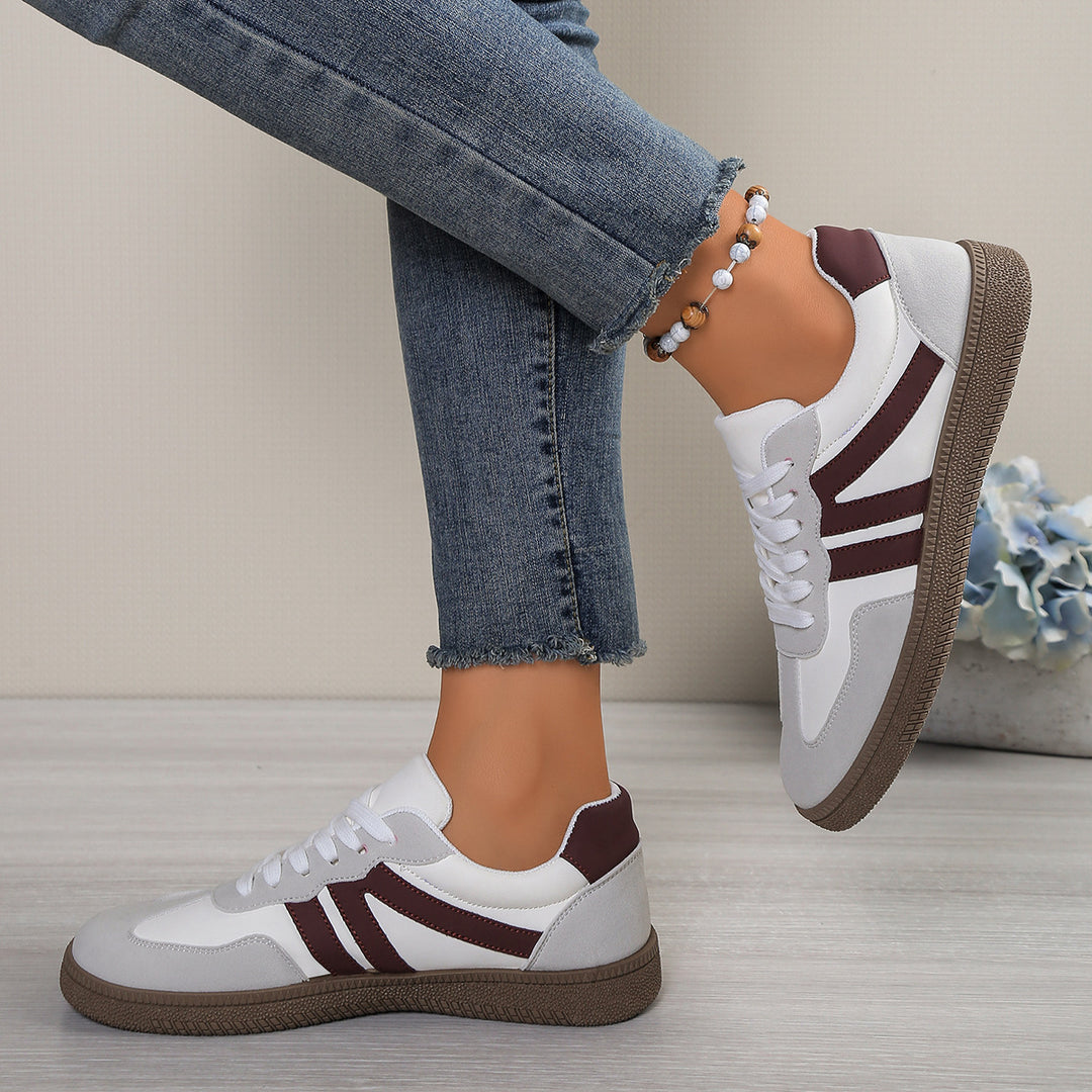 Damen Sportliche Sneakers mit retro-inspiriertem Design und bequemer Sohle EB