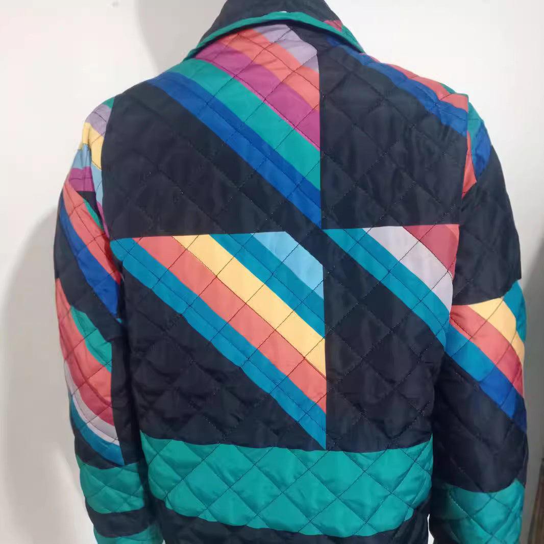 Damen Steppjacke mit buntem geometrischen Muster EB