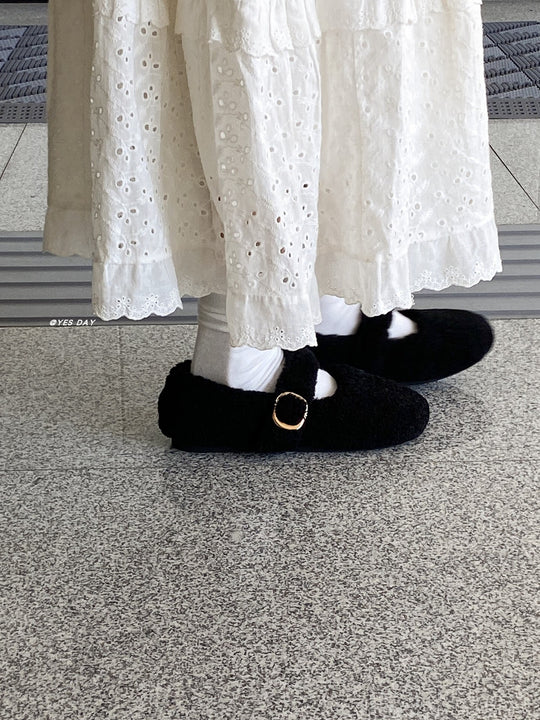 Damen Flauschige Hausschuhe mit eleganter Schnallen-Applikation EB