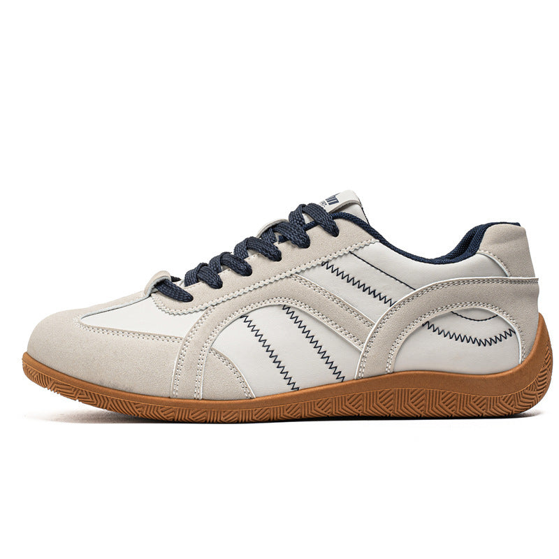 Herren retro-inspirierte Low-Top Freizeit-Sneaker mit Wildlederoptik, gepolstertem Knöchelkragen und griffiger Gummilaufsohle EB