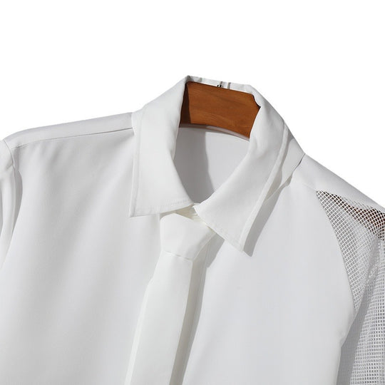 Damen nan fließende Hemdbluse mit angenähter Schluppe verdeckter Knopfleiste und einseitigem Netzärmeldetail EB