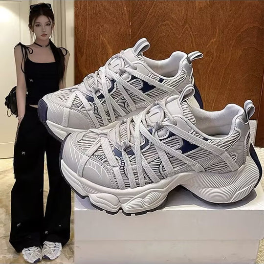 Damen Trendy Sport Sneakers mit innovativem Obermaterial und flexibler Sohle EB