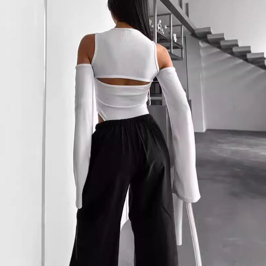 Damen Langarm-Shirt mit innovativem Cut-Out-Design und schmalen Ärmeln EB