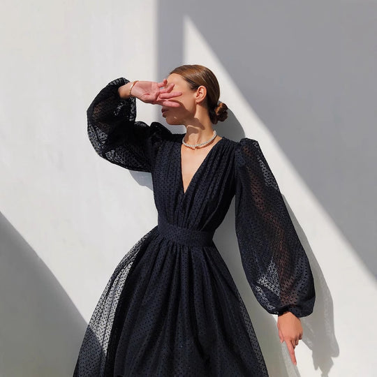 Damen Kleid mit transparentem Puffärmel und floralem Punkte-Design EB