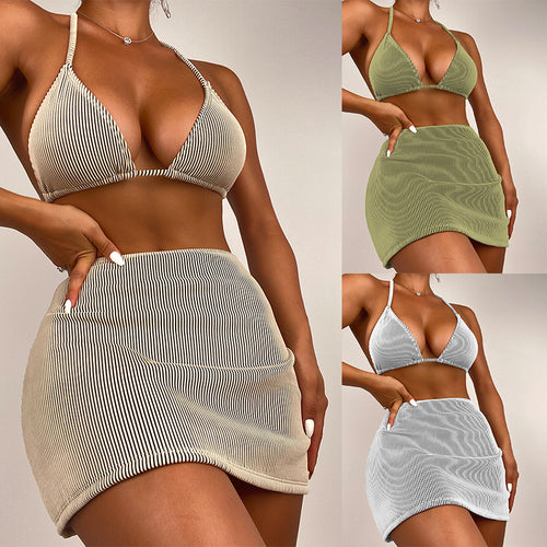 Damen Triangel-Bikini-Set mit strukturierter Textur und passendem Rock EB