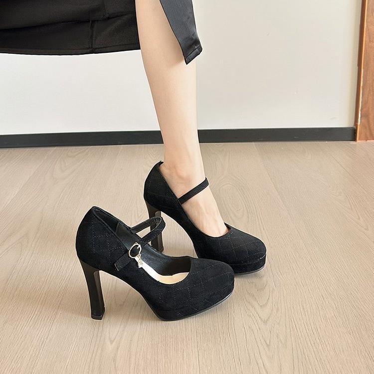 Damen High Heel Pumps mit modischem Riemchen-Design EB