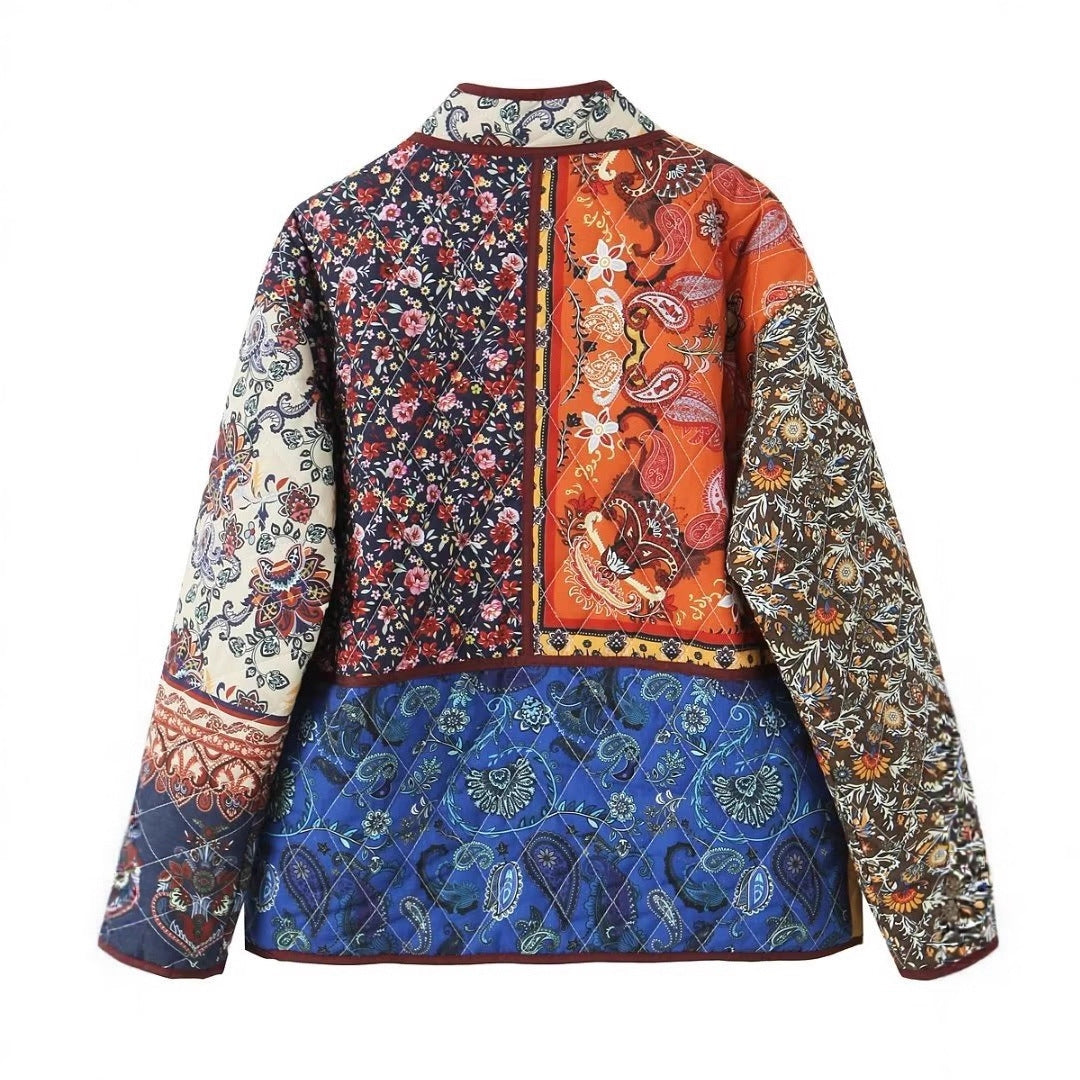 Damen Oversize Patchwork-Steppjacke mit Stehkragen und aufgesetzten Taschen EB
