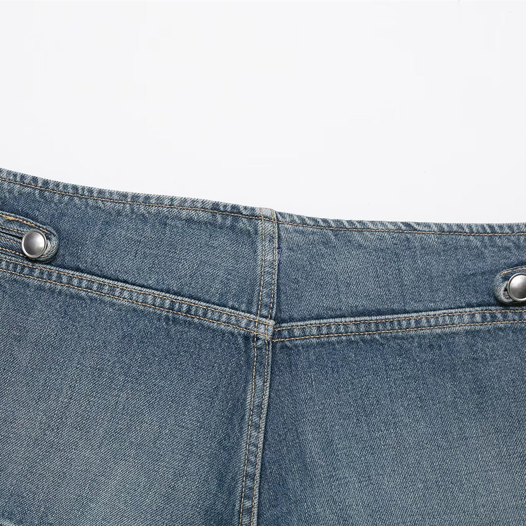 Damen Denim-Shorts mit dekorativen Knöpfen EB