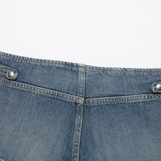 Damen Denim-Shorts mit dekorativen Knöpfen EB