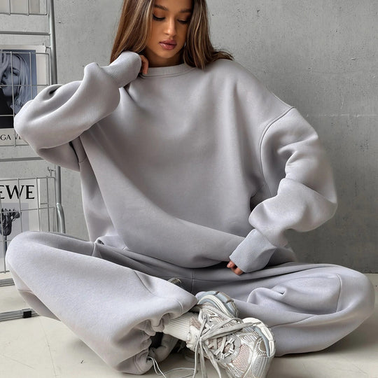 Damen Oversized Lounge-Set aus schwerem Neopren-ähnlichem Fleece mit weitem Raglan-Sweater und gerader Relax-Hose EB