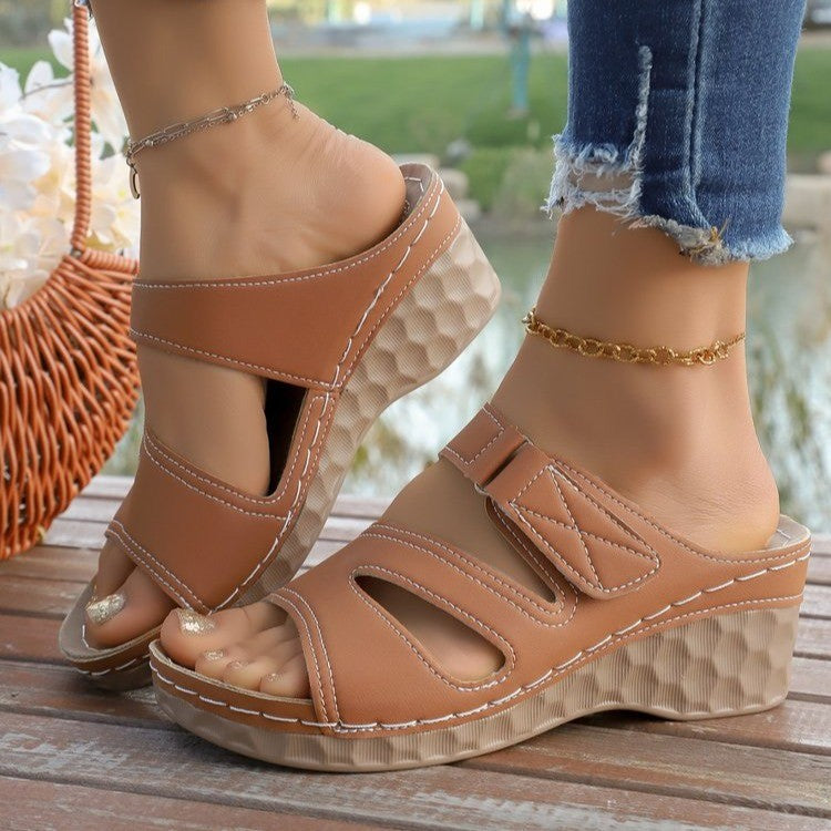 Damen Wedge-Pantoletten mit verstellbarem Riemendesign und Komfortsohle EB