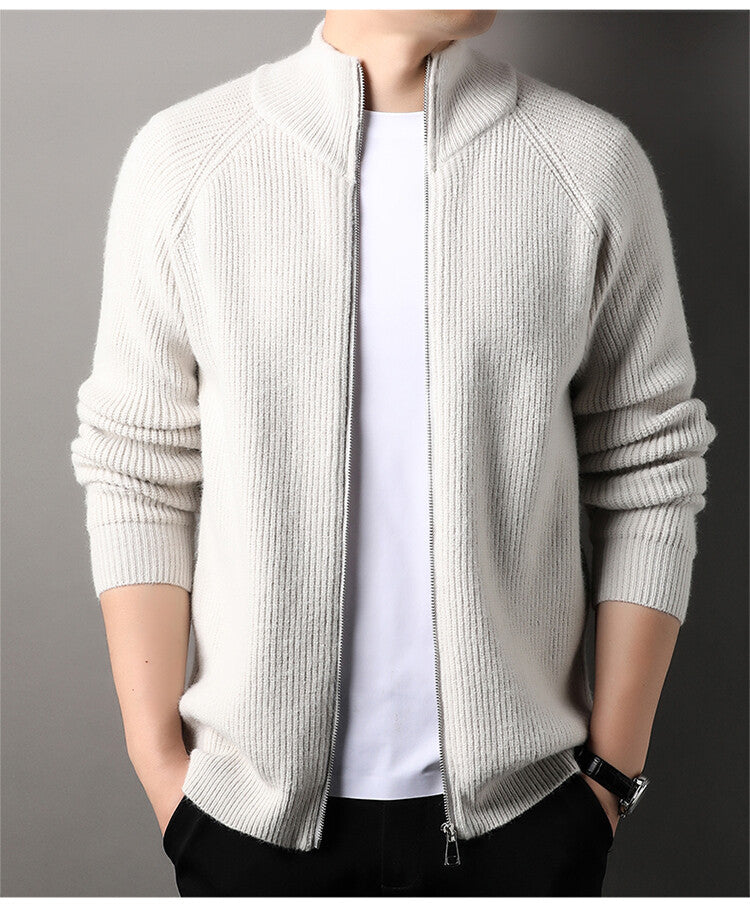 Herren Strickjacke mit hohem Kragen und unauffälligem Reißverschluss EB