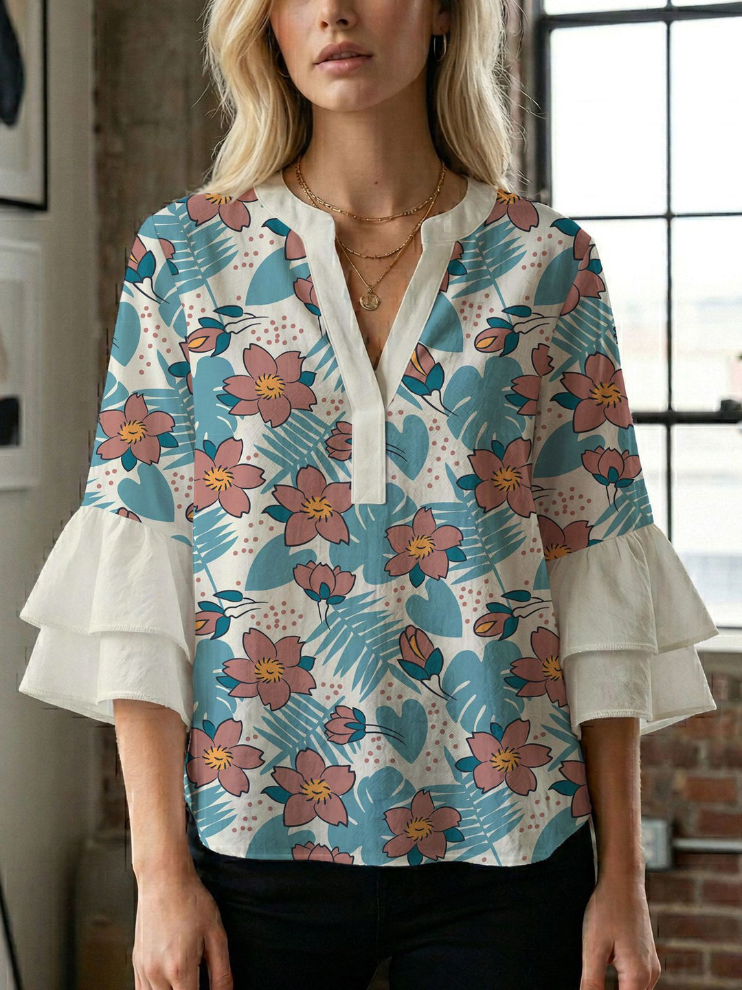 Damen Bluse mit wunderschönen floralem Design EB