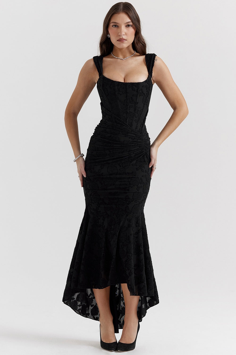 Damen Elegantes Maxikleid mit raffinierten Rüschen und schmeichelndem Schnitt EB
