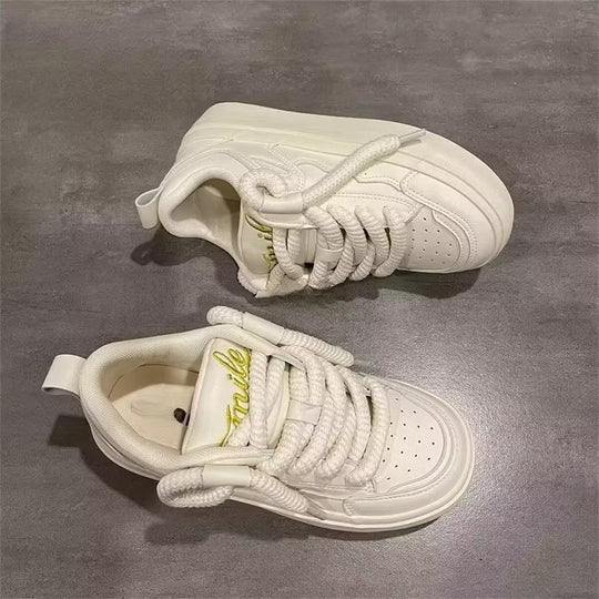 Damen Sneakers mit innovativem Schnürdesign und bequemer Dämpfung EB