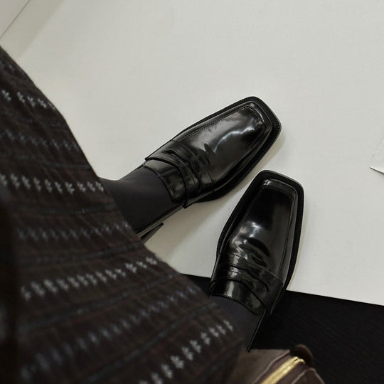Damen elegante Loafers mit hochwertiger Lederoberfläche und modischem Design EB