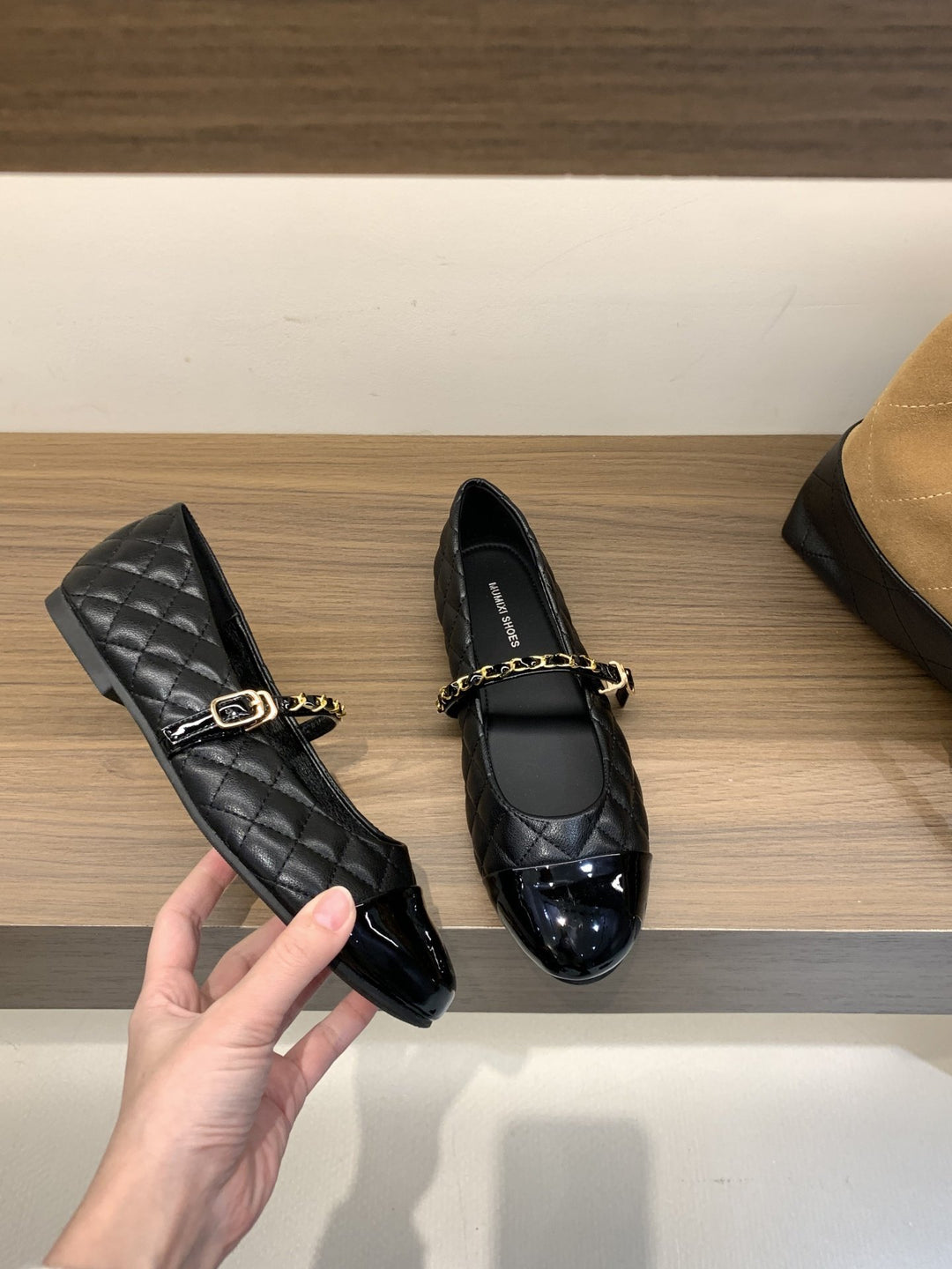 Damen Elegante Mary Jane Ballerinas mit modischem Riemchen und komfortablem Fußbett EB