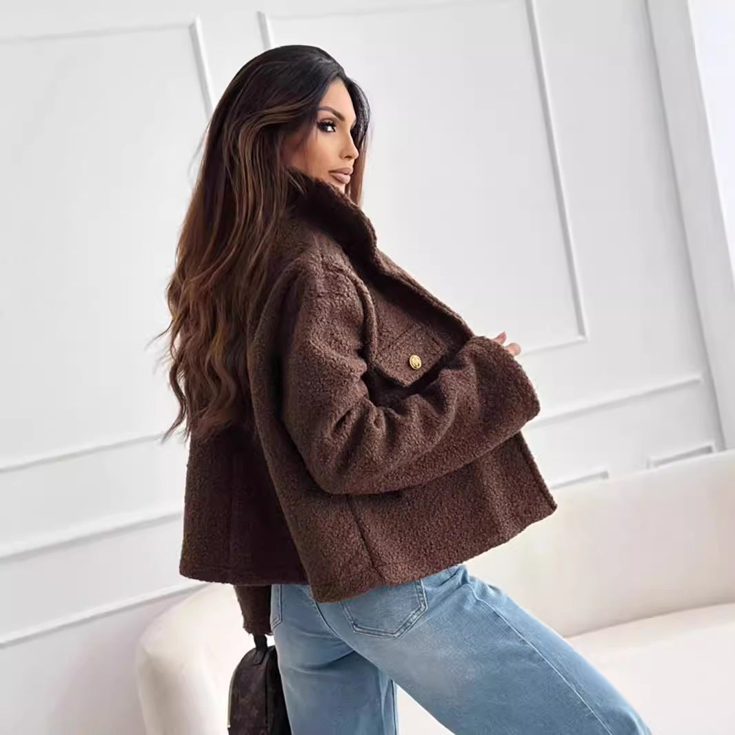 Damen kuschelige Teddyjacke mit modernem Schnitt und großen Taschen EB