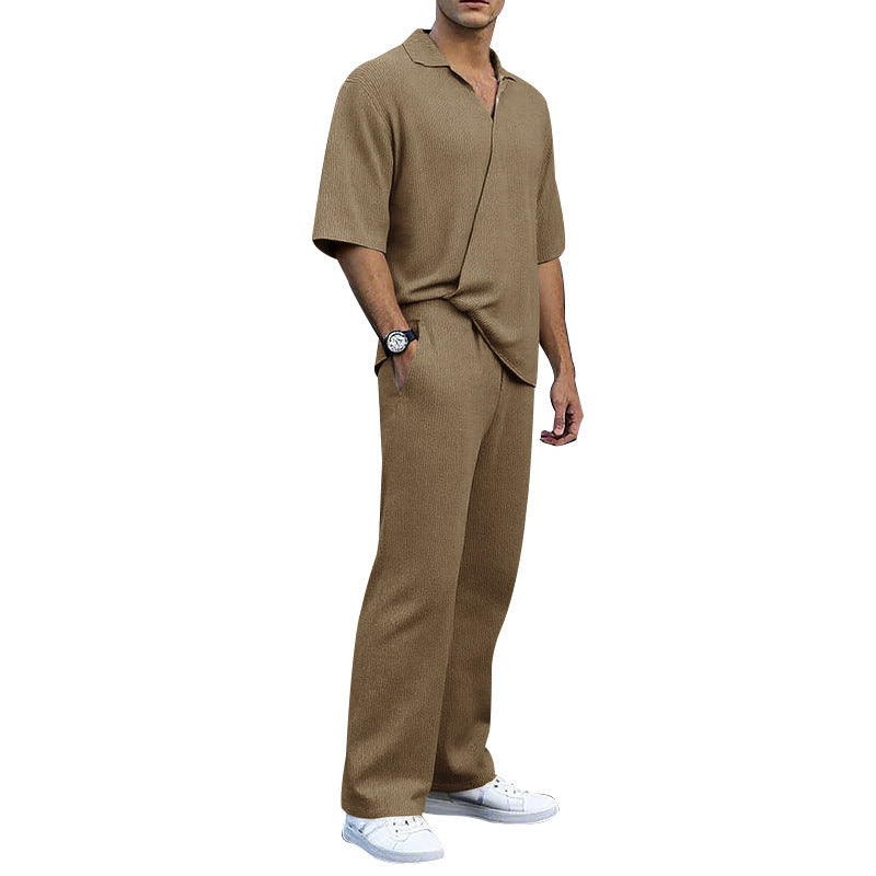 Herren elegantes Freizeit-Outfit aus weichem Strickmaterial mit lässigem Schnitt EB