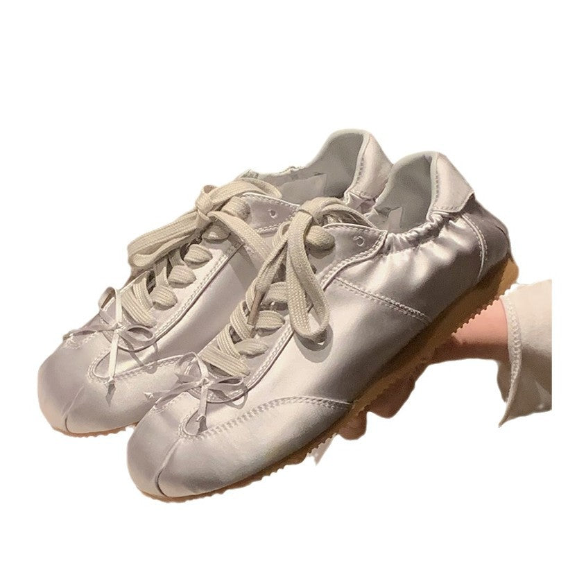 Damen Sportliche Sneakers mit atmungsaktiver Obermaterialstruktur und komfortablem Fußbett EB