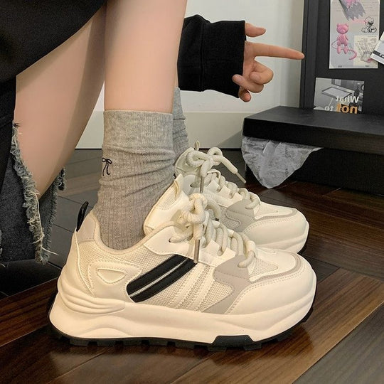 Damen Sneakers mit sportivem Design und stoßdämpfender Sohle EB