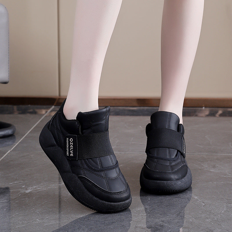 Damen Sportliche Sneaker mit elastischem Verschluss und modernem Profil EB