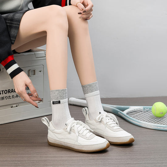 Damen Sportliche Sneakers im klassischen Retro-Stil mit rutschfester Sohle EB