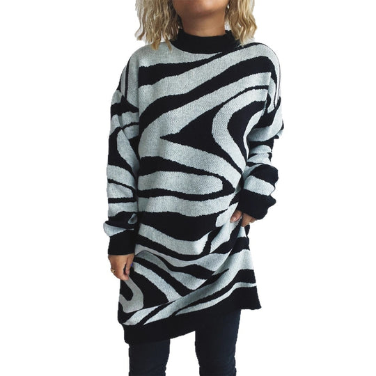 Damen Grobstrickpullover mit modernem Zebradesign und hohem Kragen EB
